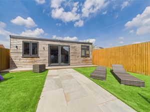 Photo 31- click for photo gallery